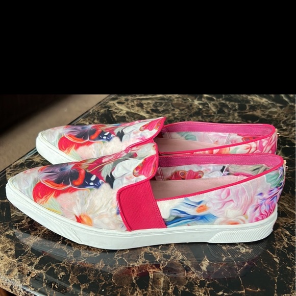 Ted Baker THFIA Floral shoe - Picture 2 of 6